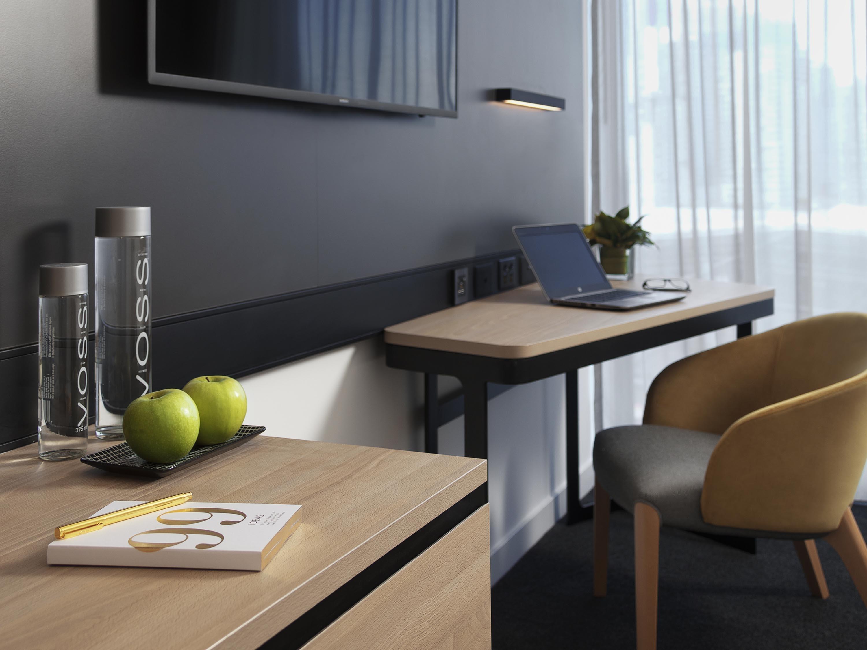 Novotel South Wharf 4*