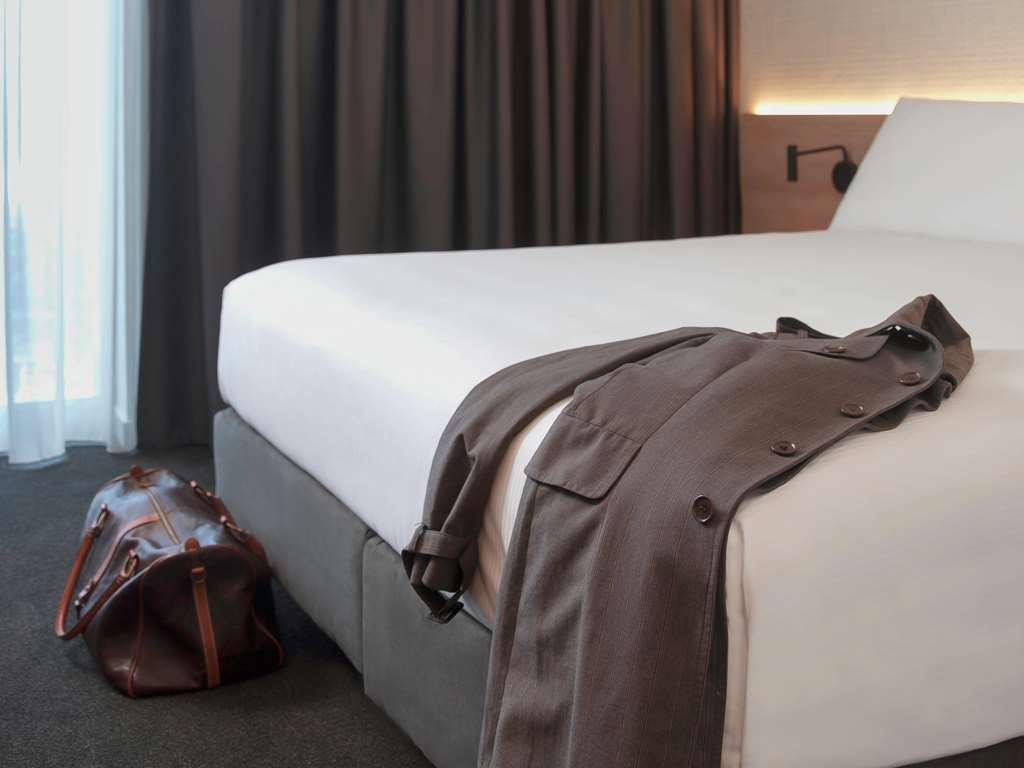 Novotel South Wharf Hotel 4*
