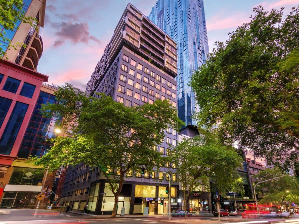 Brady Hardware Lane Hotel 4*