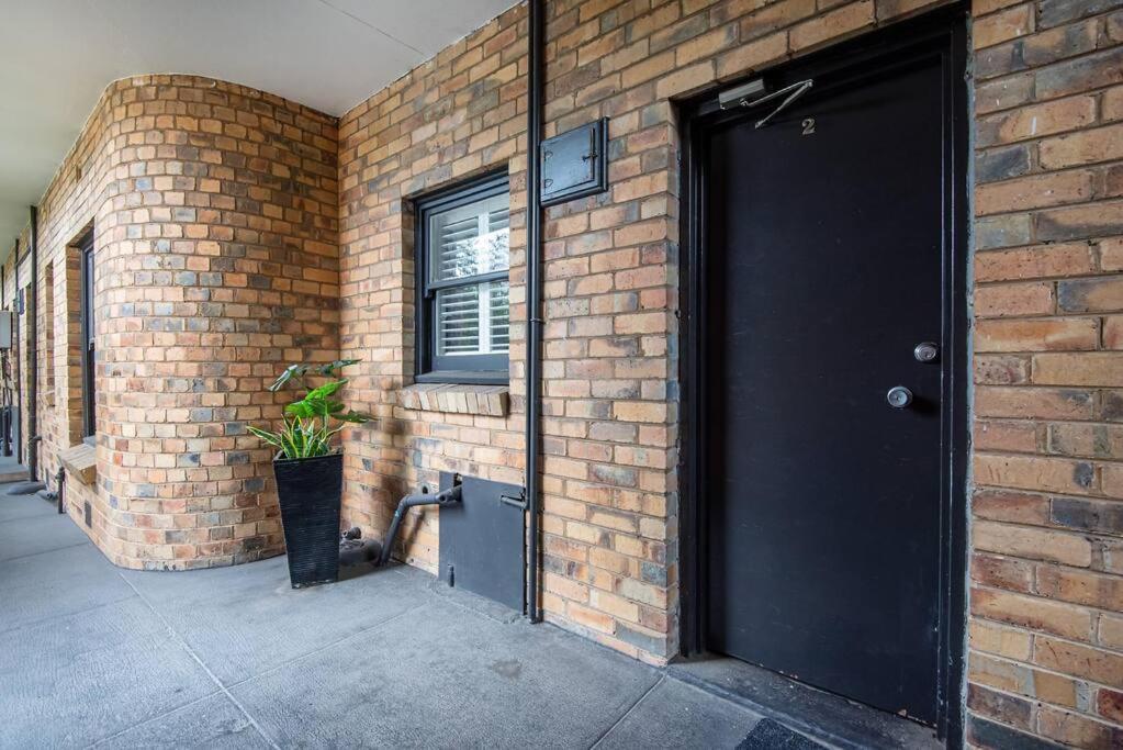 Apartment Spacious Style In St. Kilda East - Large Courtyard Melbourne