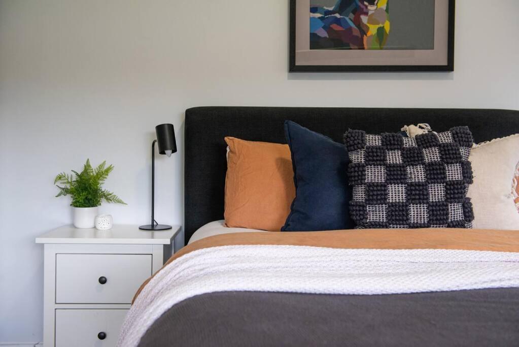 Spacious Style In St. Kilda East - Large Courtyard * Melbourne