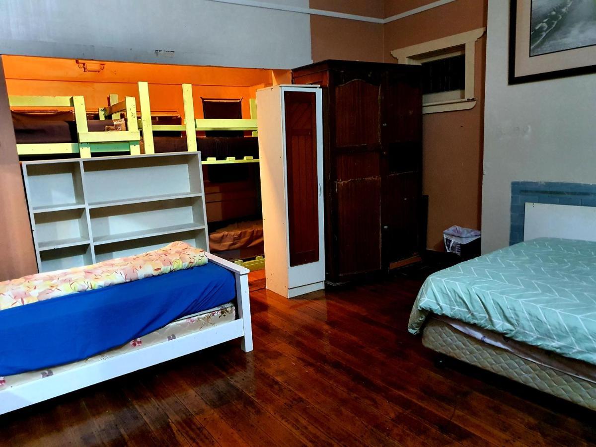 St Kilda East Backpackers' Hostel *