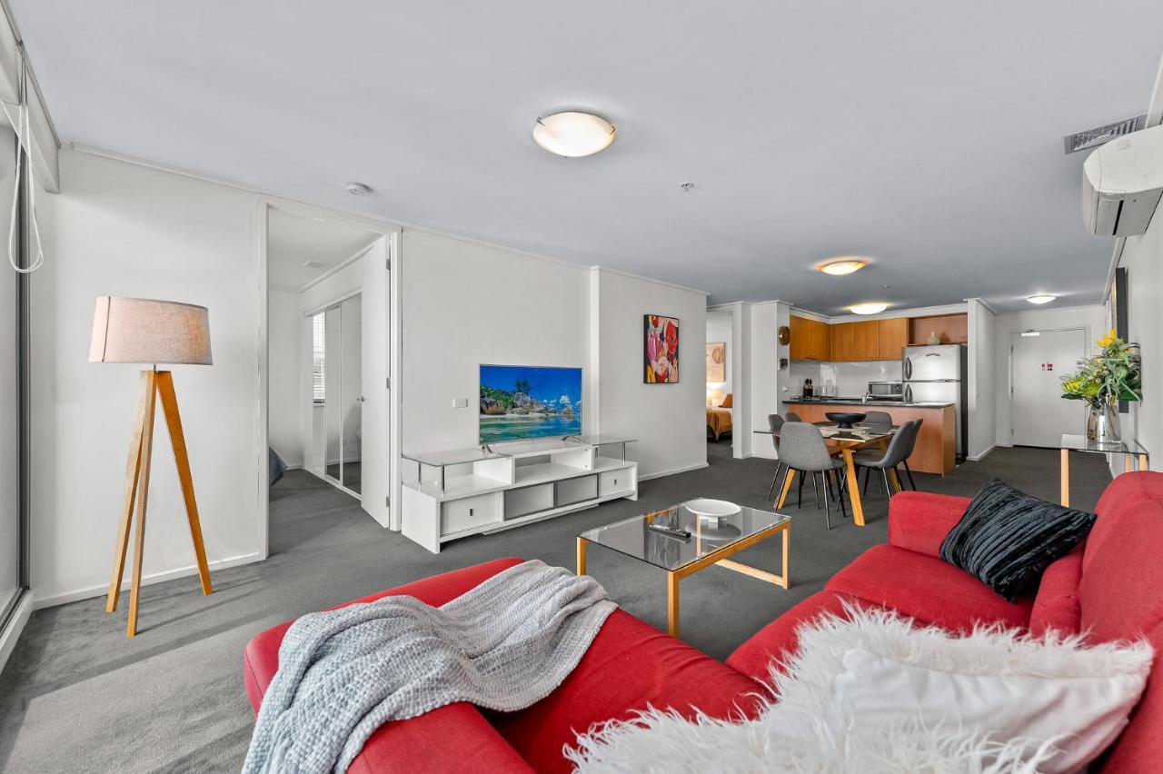 Exclusive - The Summit Apartment Melbourne