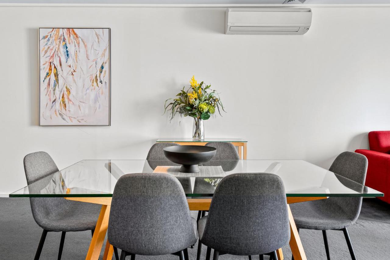 Exclusive - The Summit Apartment *