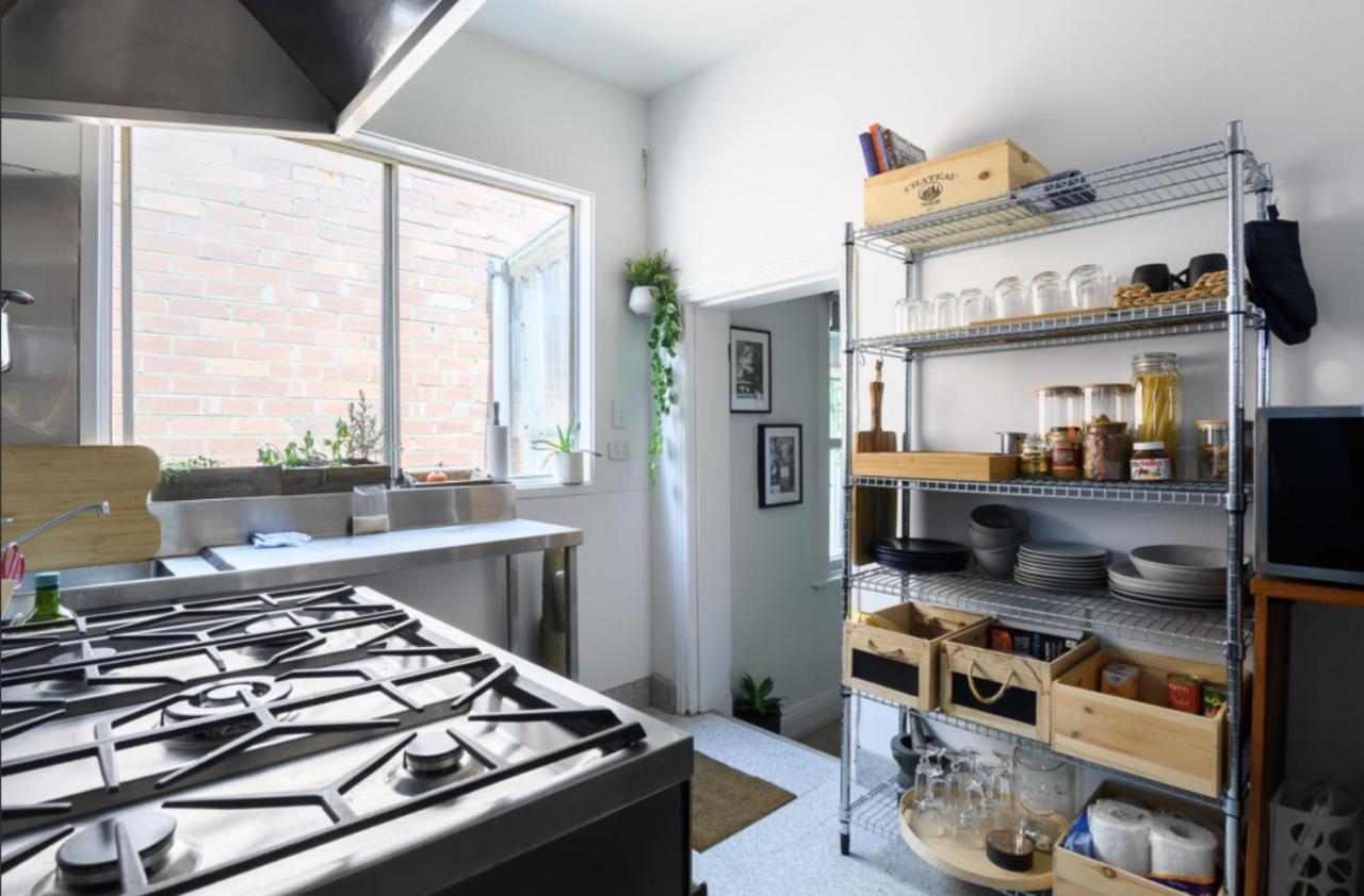 Apartment Your On Smith St Collingwood With Parking *