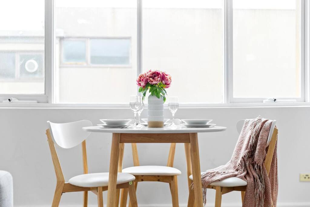 Apartment Bright And Sunny Gem On Hotham