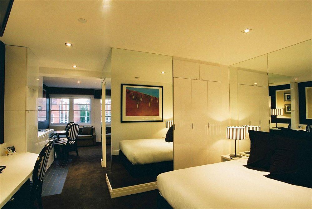 Aparthotel Quest East 4*