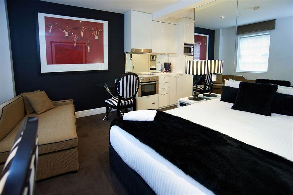 Aparthotel Quest East