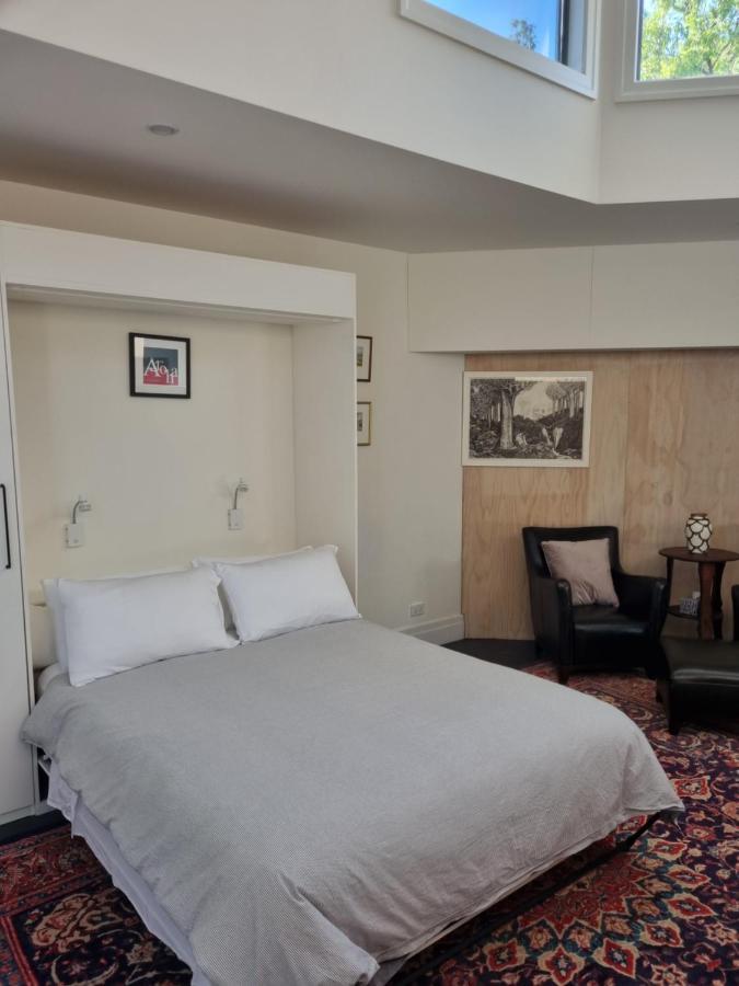 Ascot Vale Studio Guest house