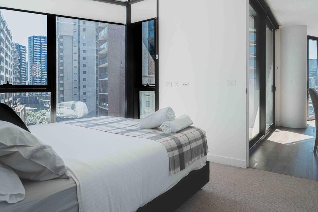 Apartment Getaway 2bdrm Parking Pool & Melbourne