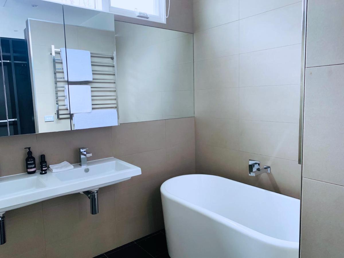- South Yarra - Luxury