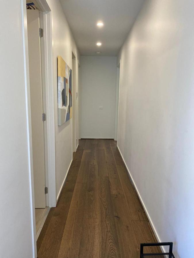2bedroom Tranquil Townhouse Close To & Airport Apartment
