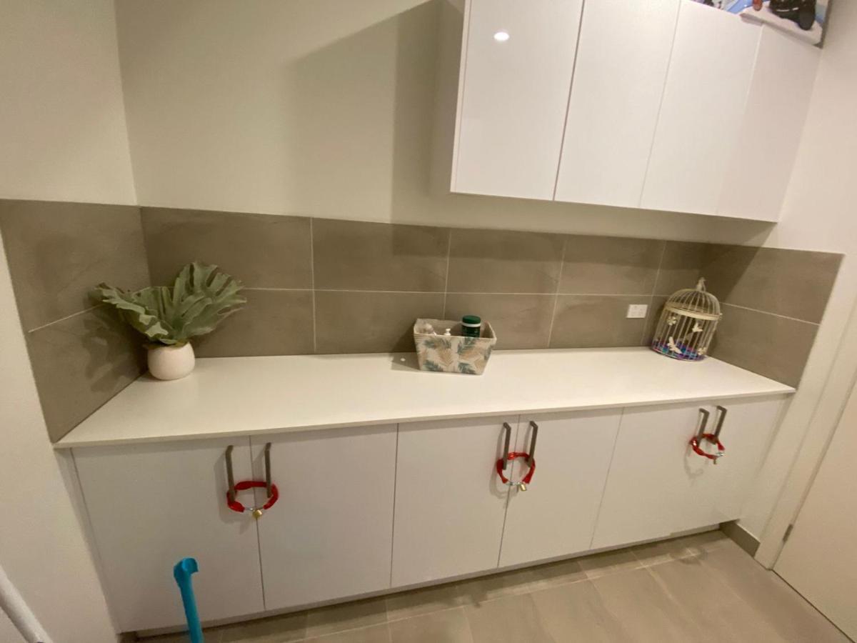 2bedroom Tranquil Townhouse Close To & Airport Apartment *