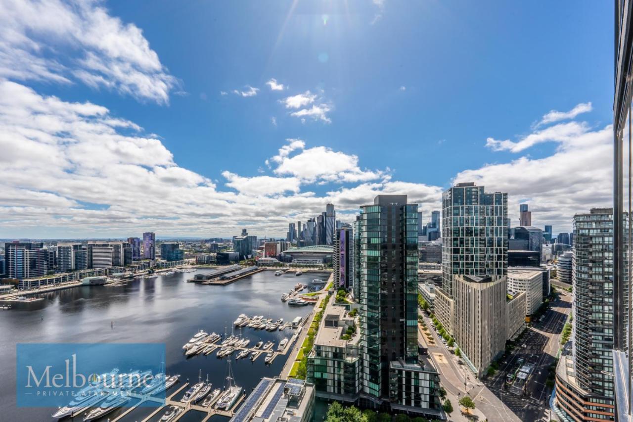 Private - Collins Wharf Waterfront, Docklands Apartment *