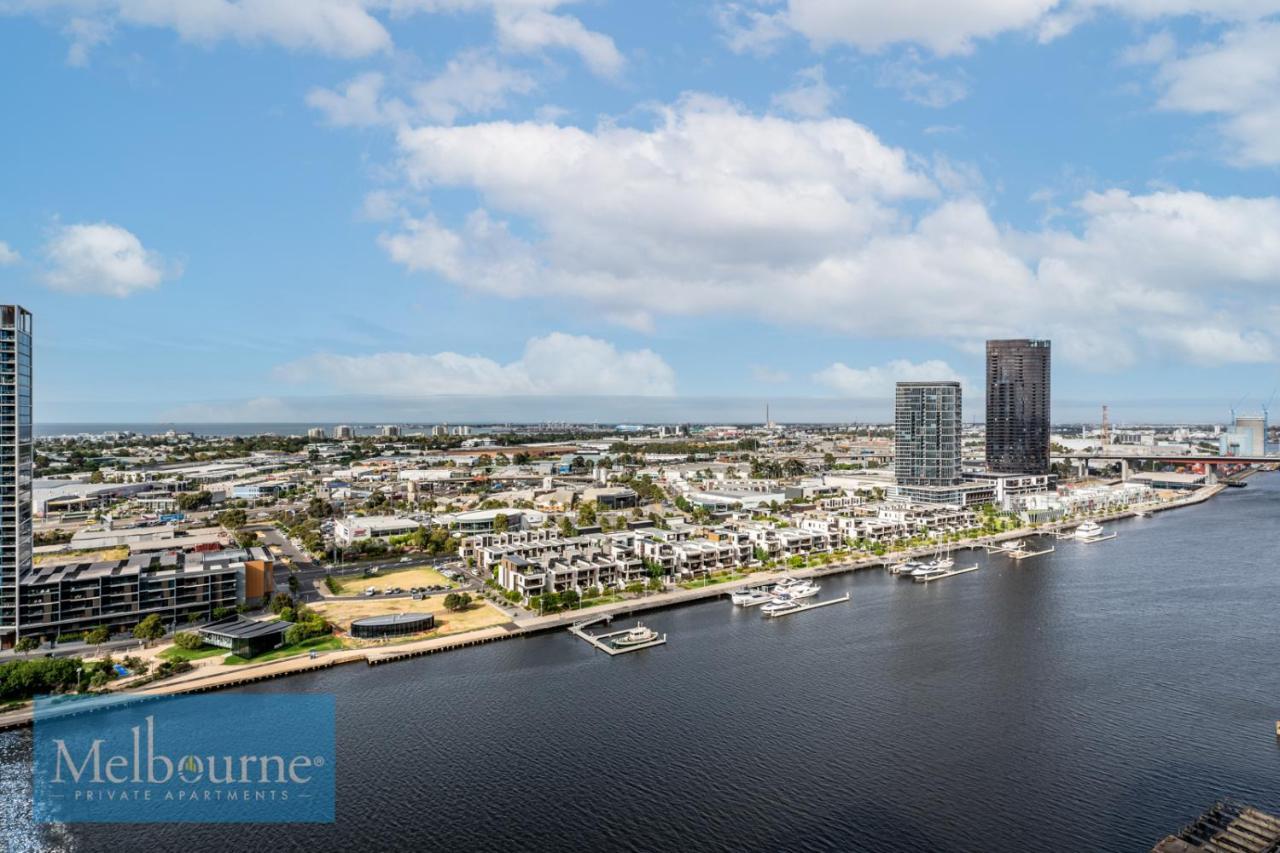 Private - Collins Street Waterfront, Docklands Apartment