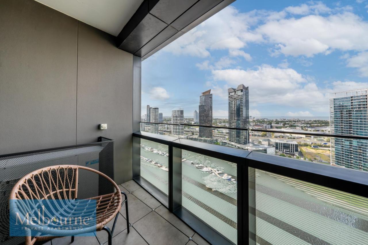 Private - Collins Street Waterfront, Docklands Apartment Melbourne