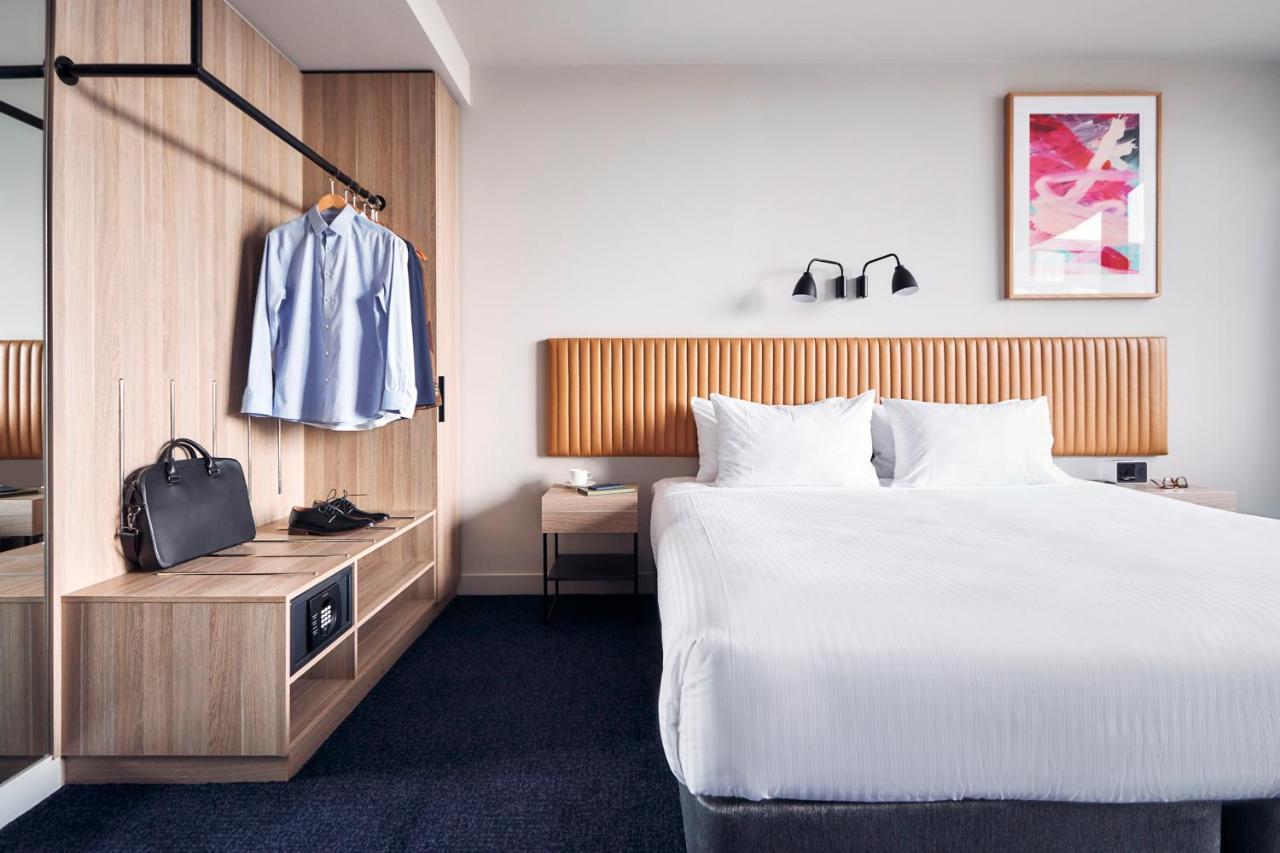 Mantra Epping 4*
