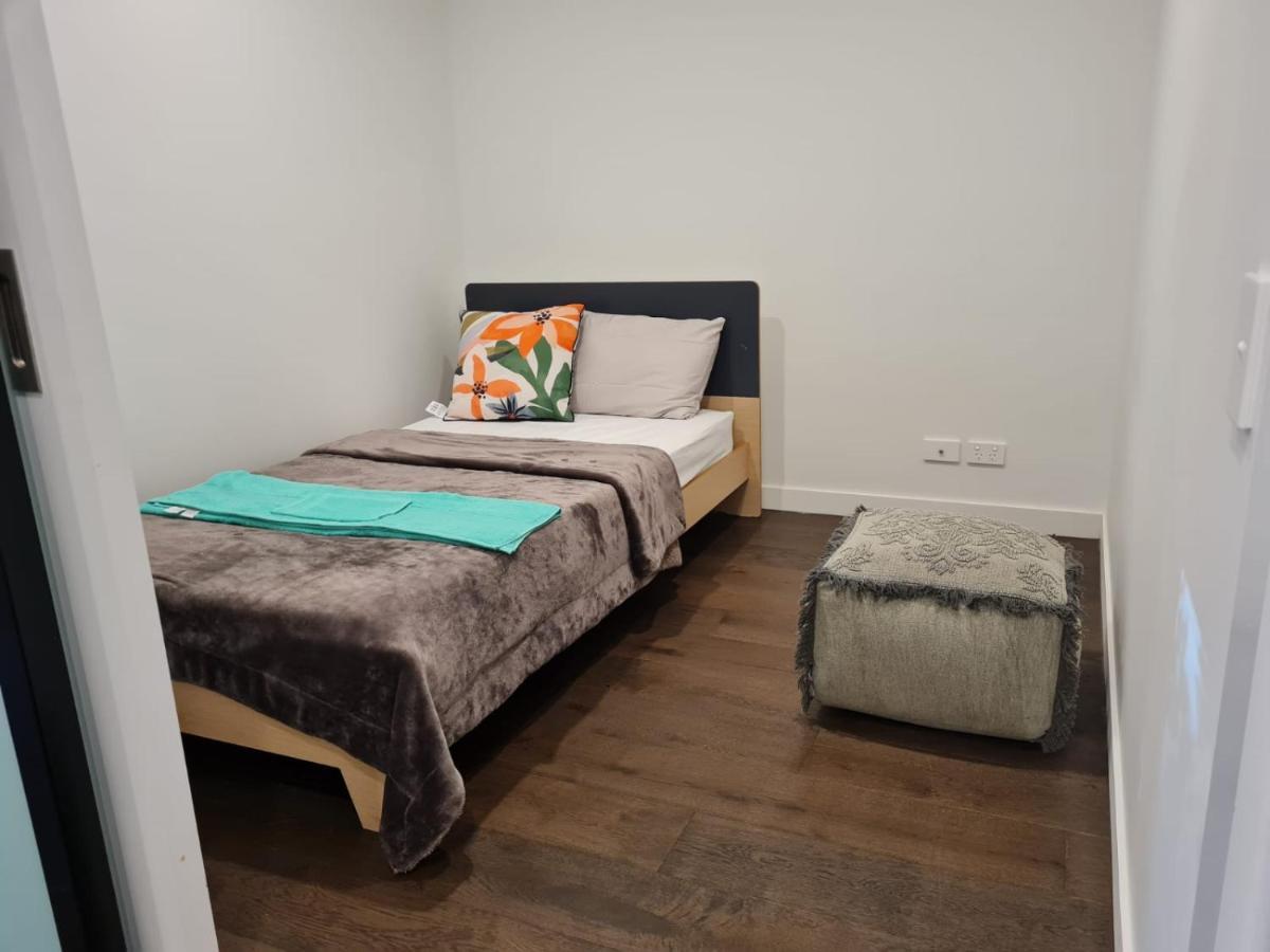 Two Bedroom In North Melbourne