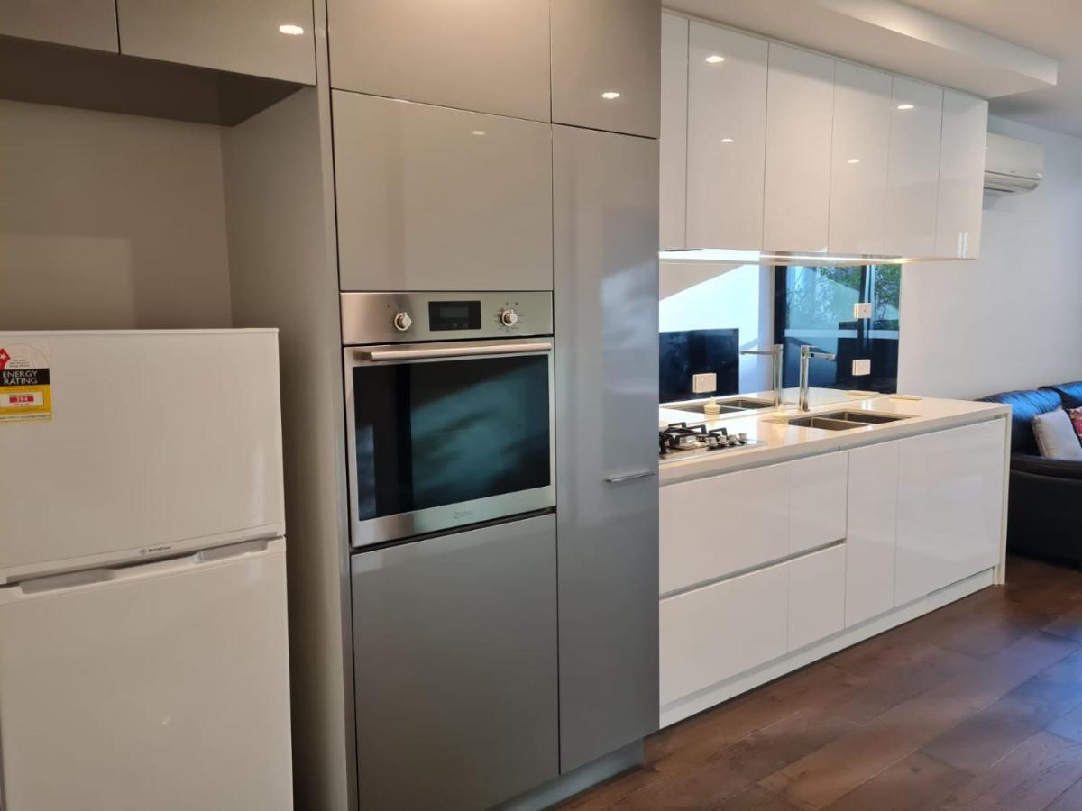 Two Bedroom In North Melbourne