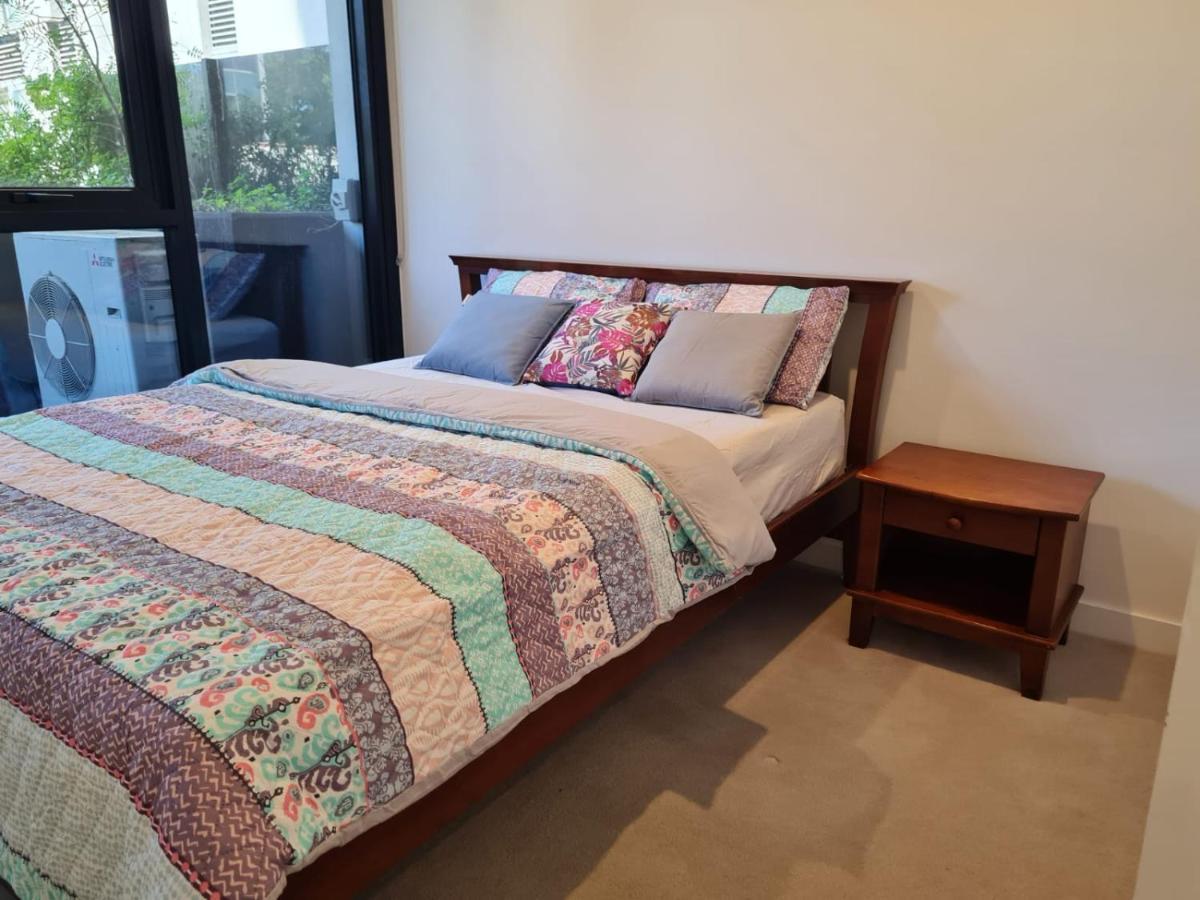 Two Bedroom In North Apartment Melbourne