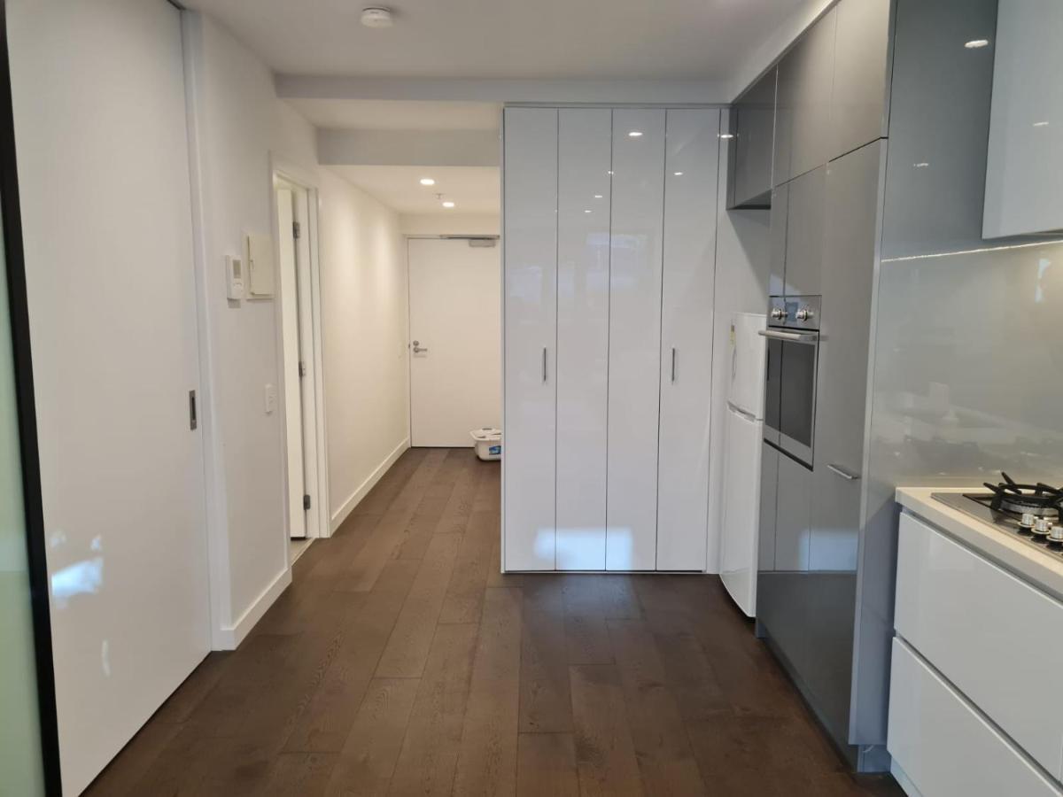 Two Bedroom In North Apartment Melbourne