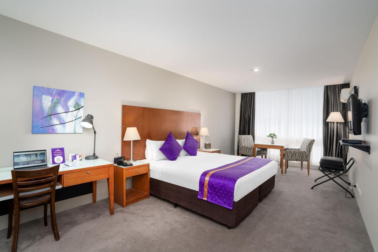 Park Regis Griffin Aparthotel 4*