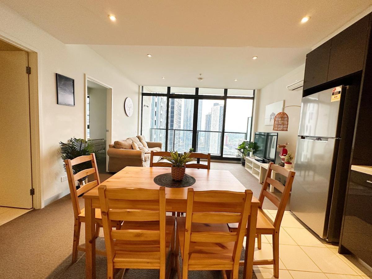 Southbank Crown 2-bedroom Elegance Residences With Pool & Gym Apartment *