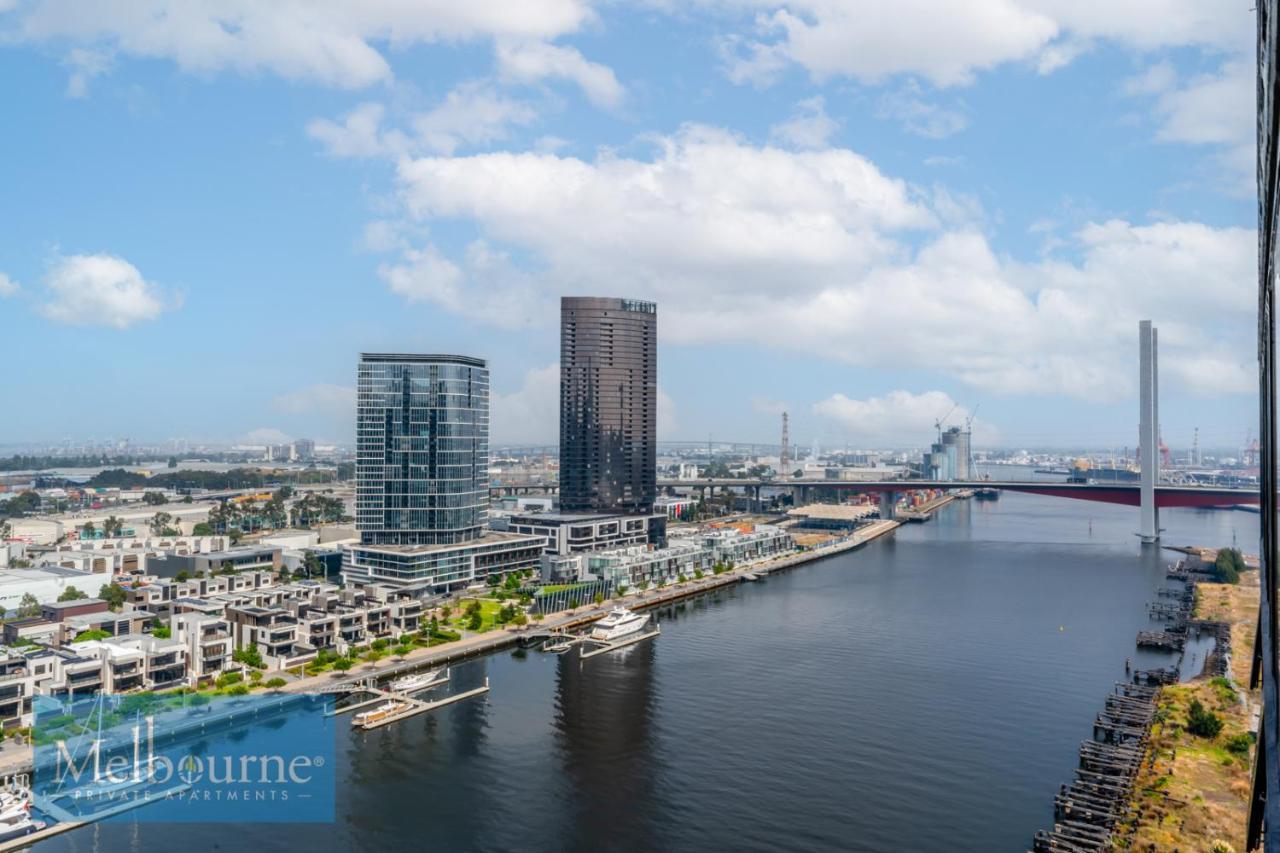 Private - Collins Wharf Waterfront, Docklands Apartment *