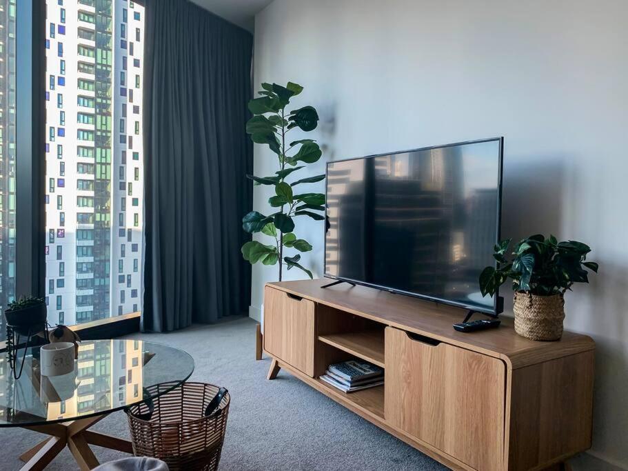 Apartment Designer Southbank, Close To Crown And Mcec#sh19