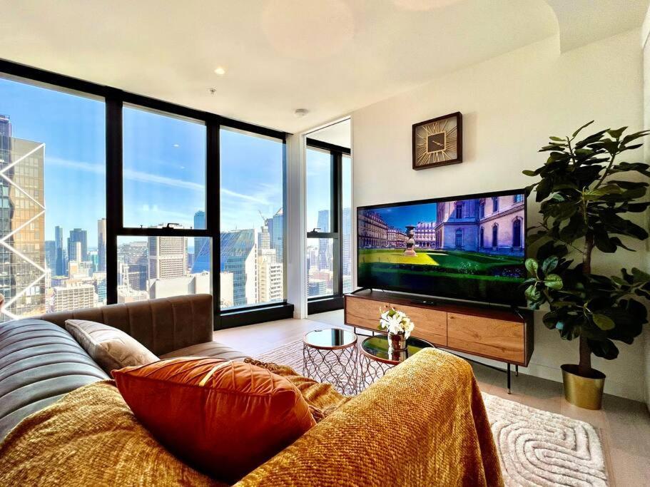 Highrise Location 2 Bedrooms & 2 Bathrooms Apartment Melbourne