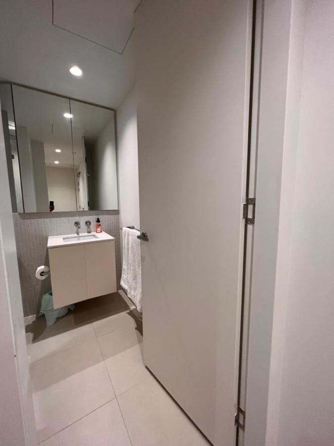 Lake View Apartment