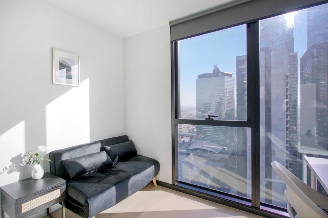 Rest Modern One Bedroom At Premier Tower Apartment