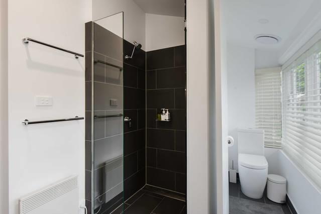 Waratah Stay - A Boutique Experience Guest house