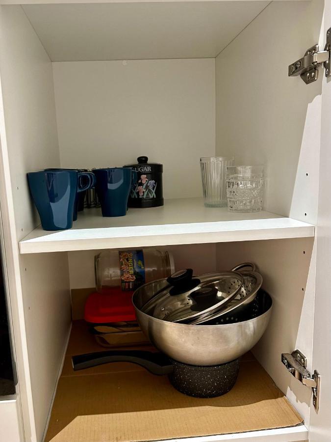 Rest Collection One Bedroom With Study Apartment Melbourne