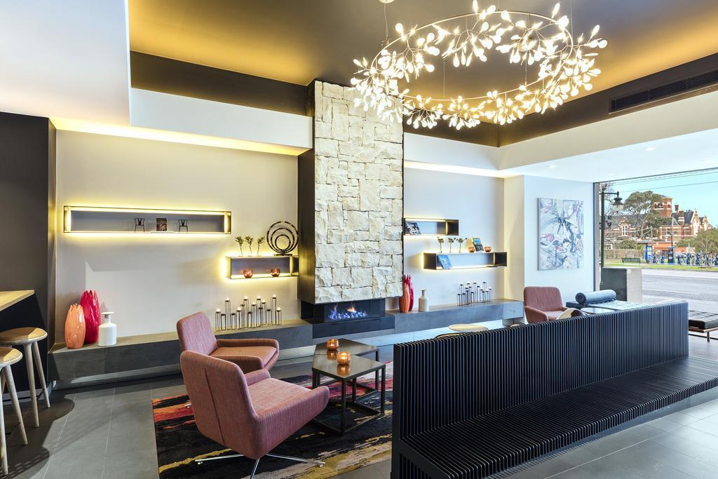 Adina St Kilda Aparthotel