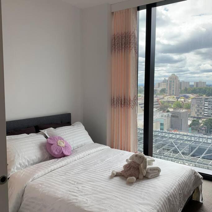 Cbd Spacious Two Bedrooms Melbourne