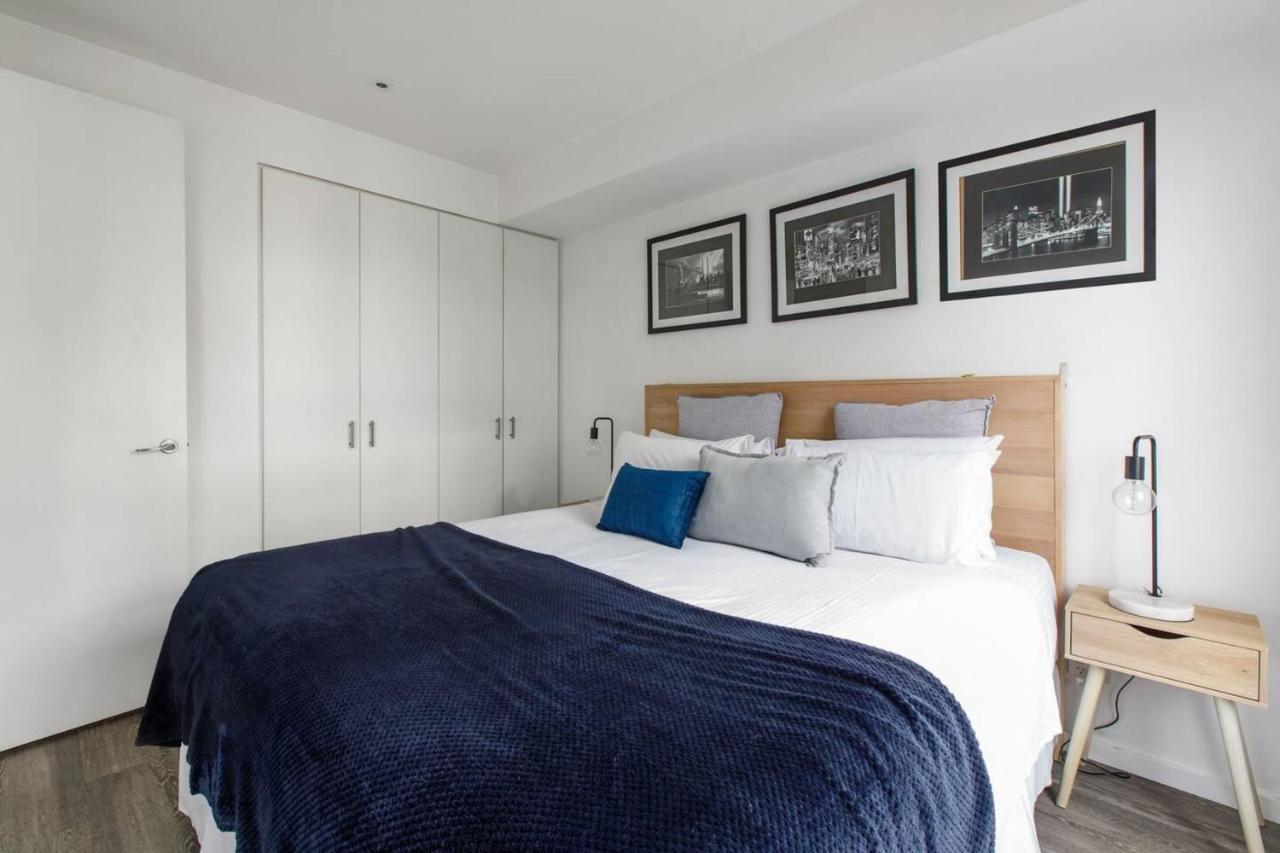 Beautiful 2br With Balcony Pool And Gym *