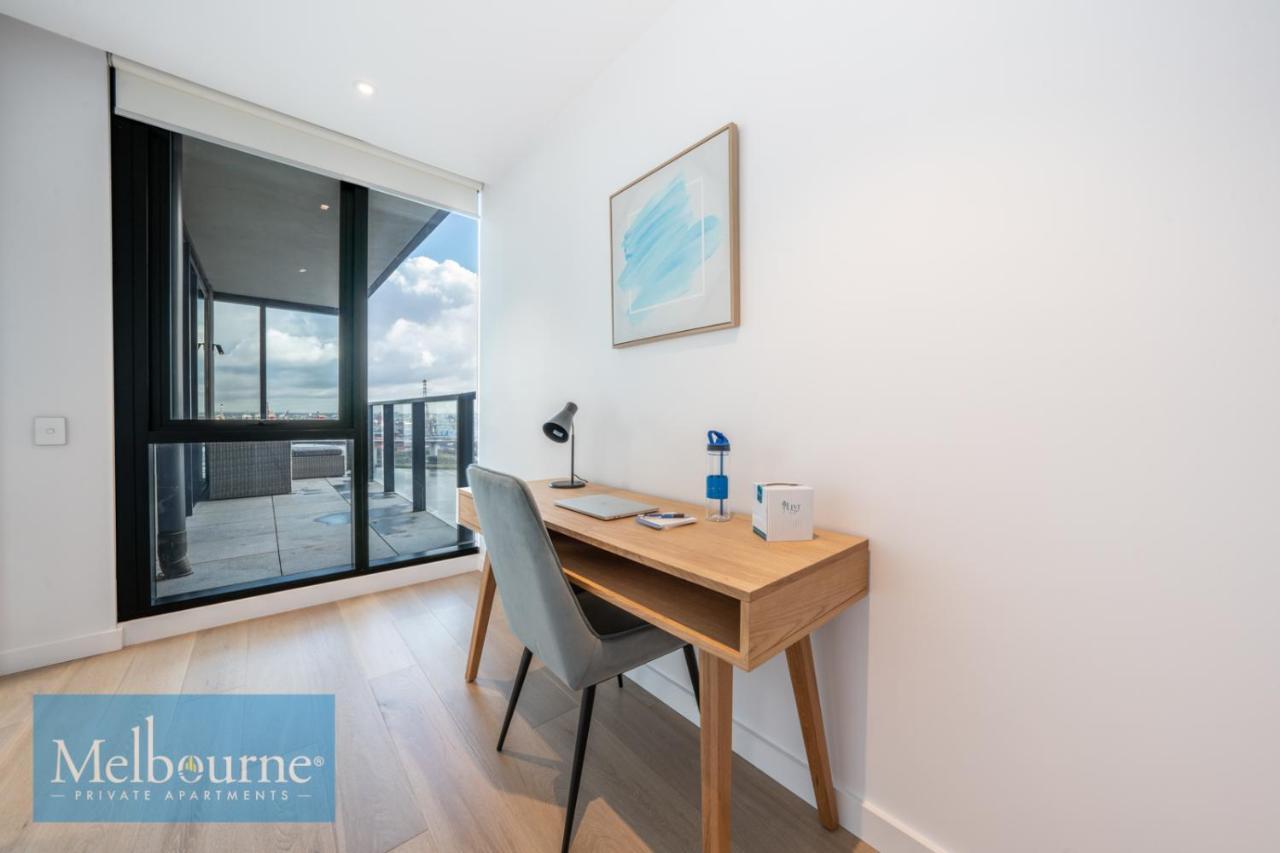 Private - Collins Wharf Waterfront, Docklands *