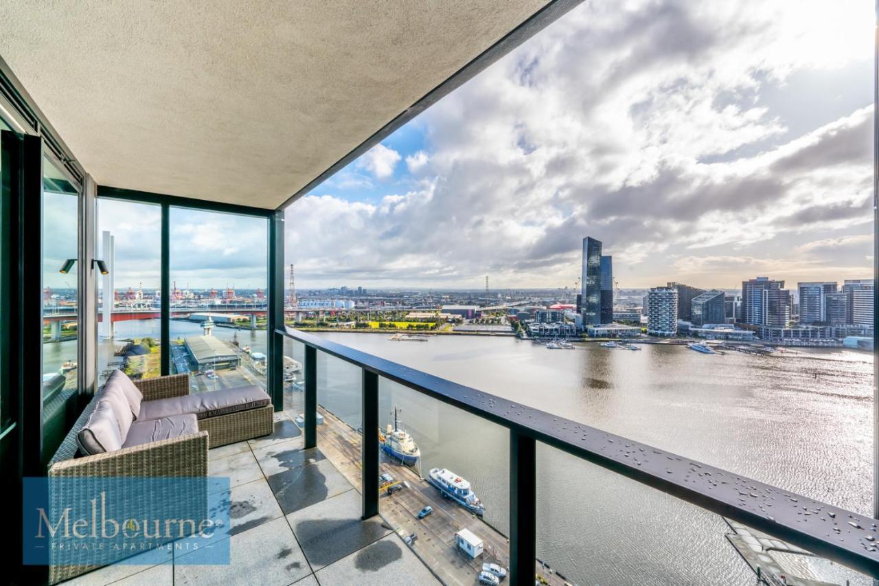 Private - Collins Wharf Waterfront, Docklands Apartment