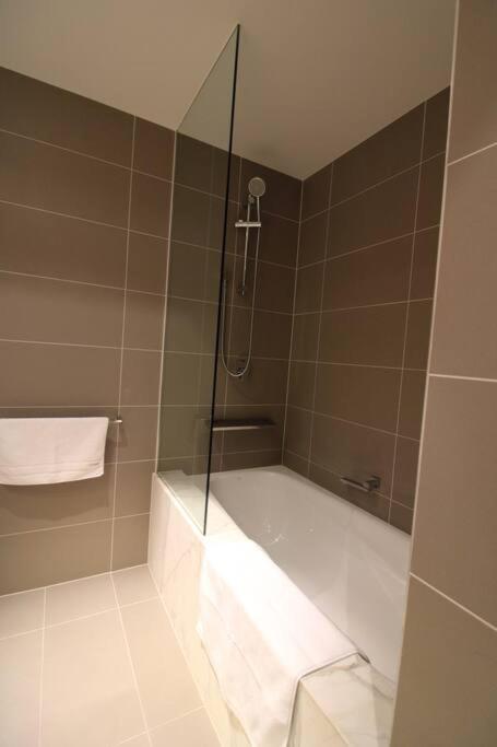 Apartment Heavenly Chic & Only 30m To Bridge Road 01578 Melbourne