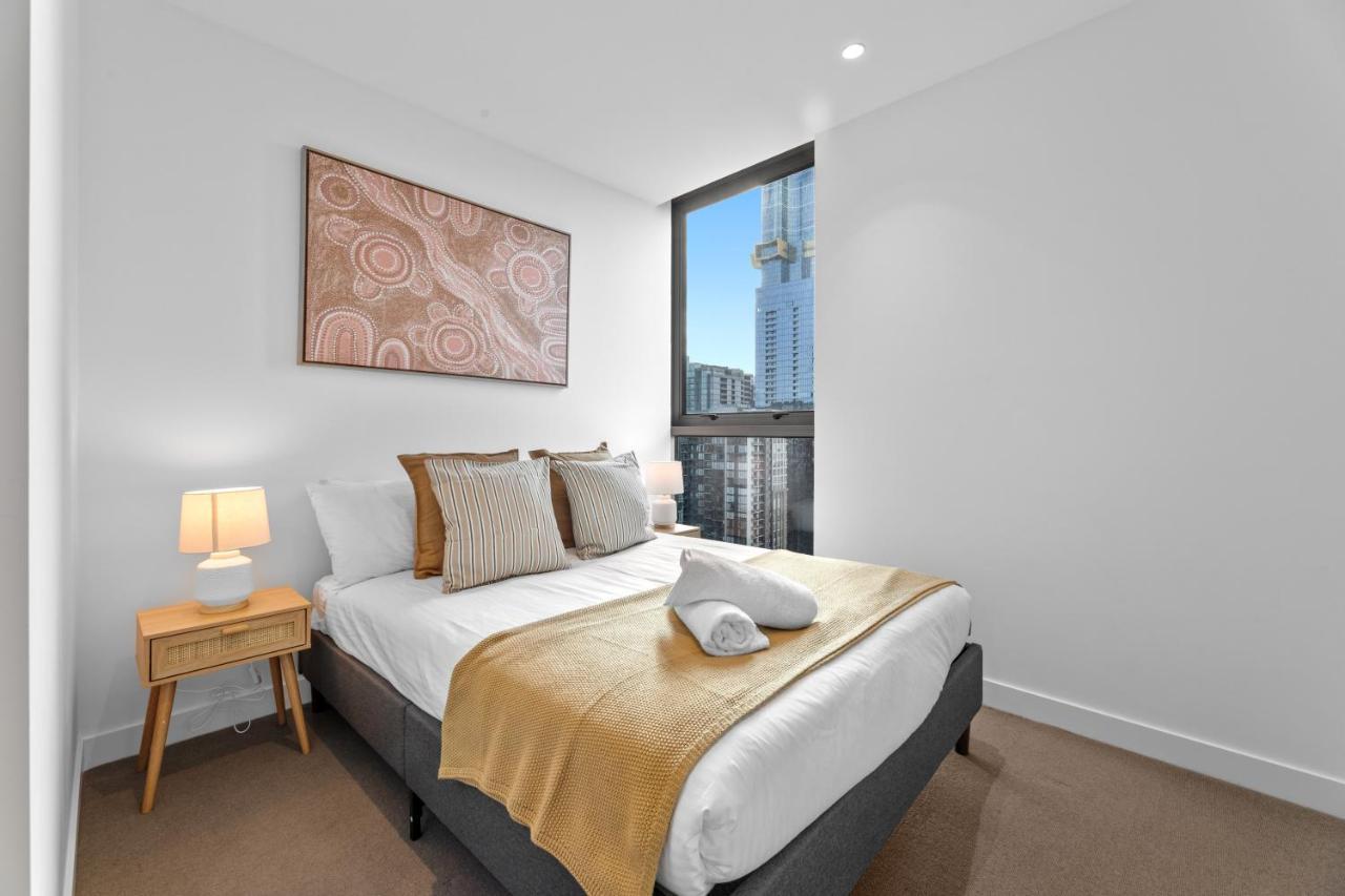 Apartment 2br 2 Bath, Southbank, View, Lvl 31