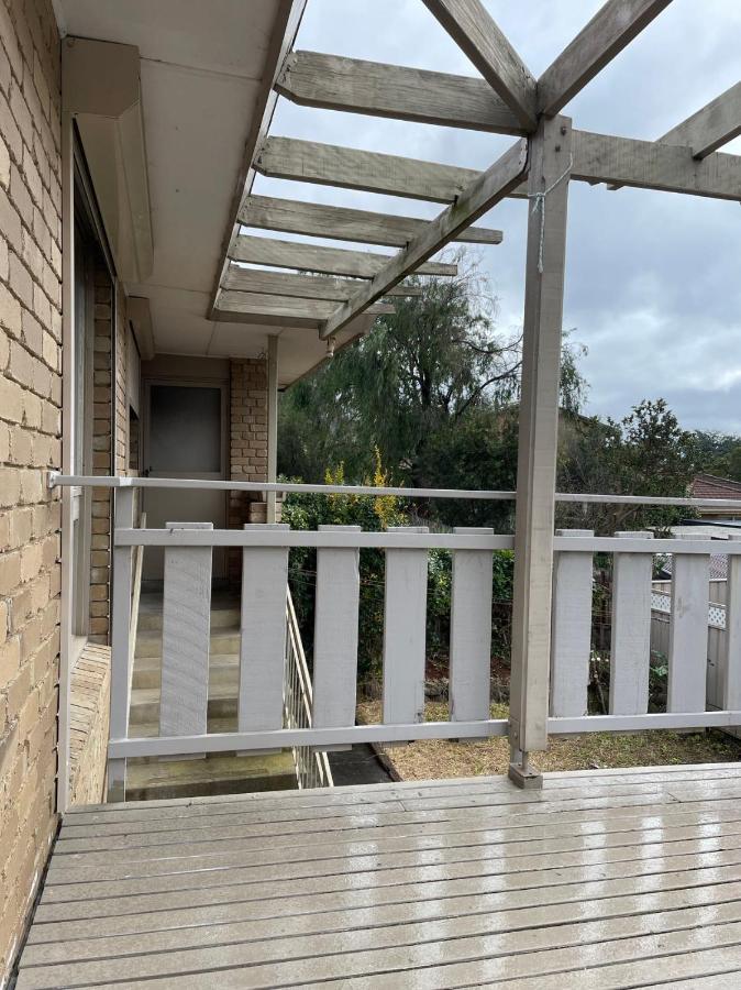 D High Quality Large Bed Near Commercial Areas, Universities, And Rail Transit In Villas Guest house Melbourne