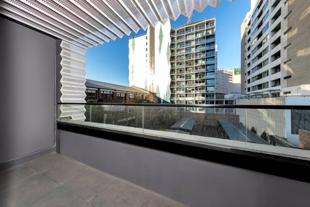 Cozy One Bed In The Heart Of Cbd * Melbourne