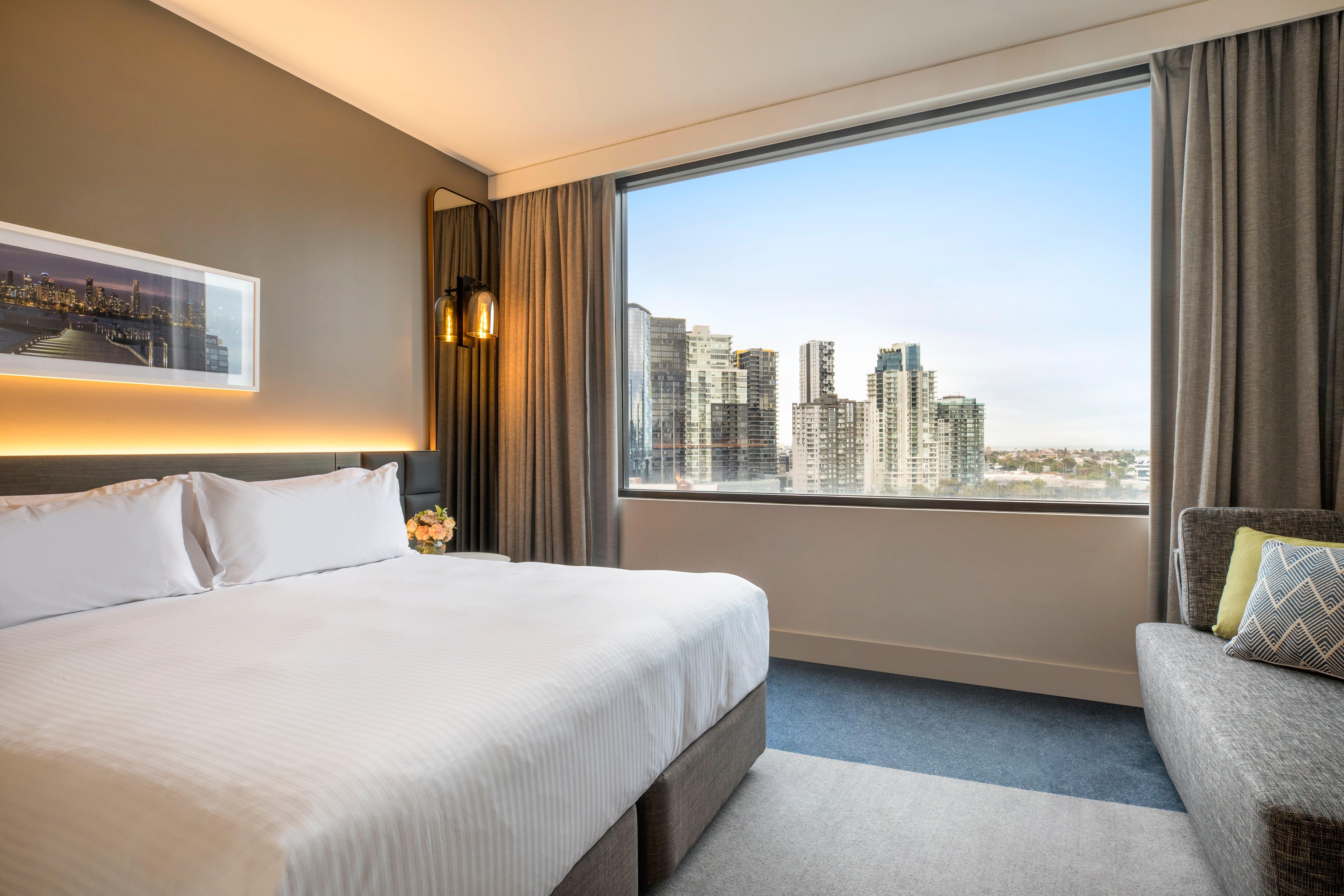Crowne Plaza By Ihg