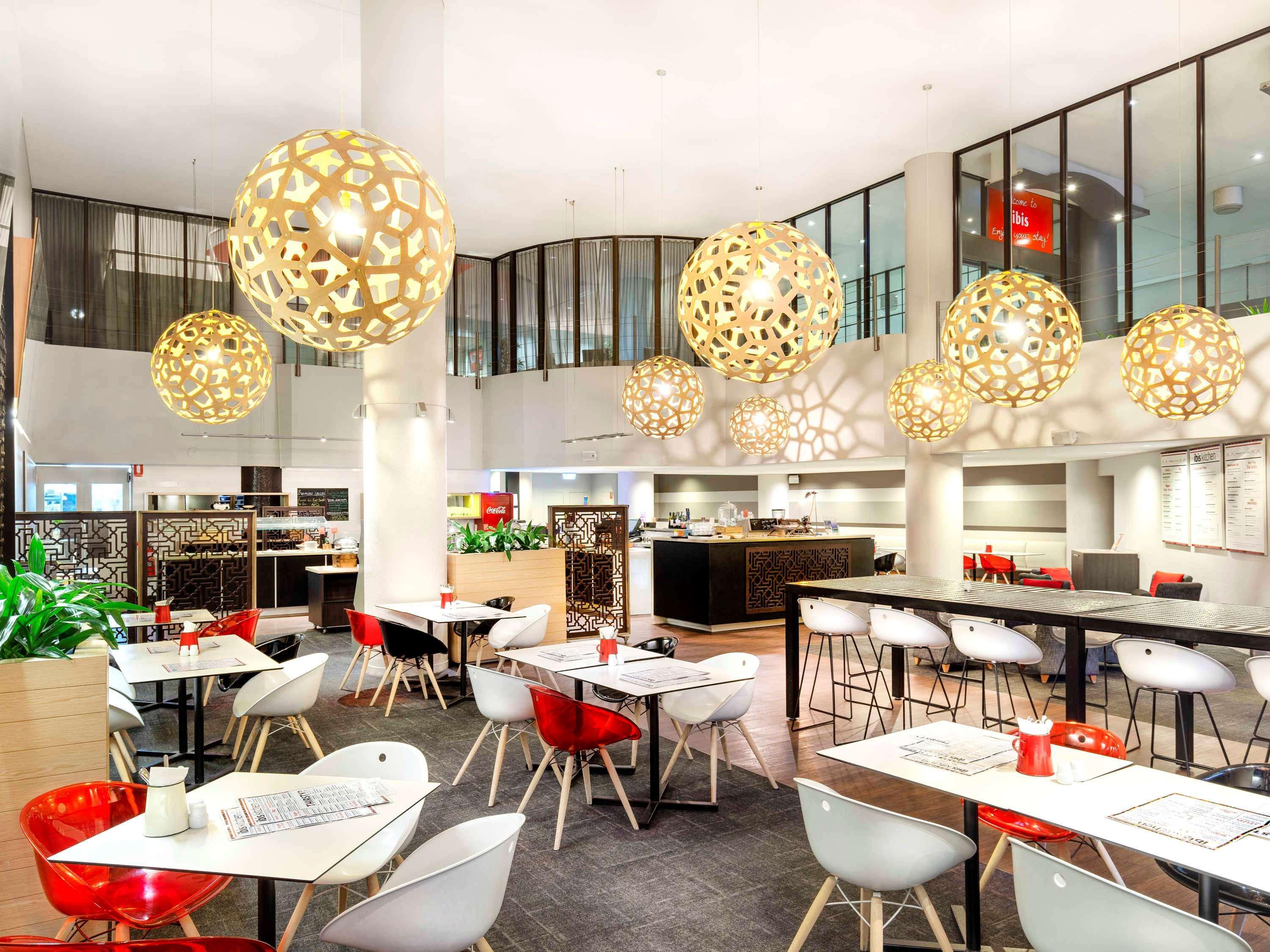 Ibis And 3* Melbourne