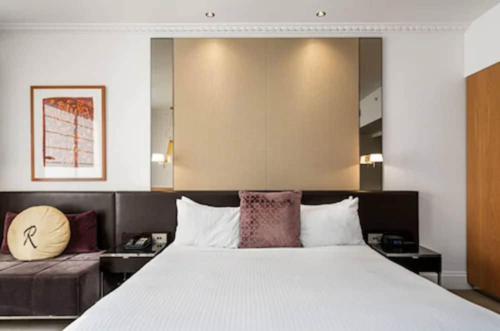Hotel The Royce Melbourne