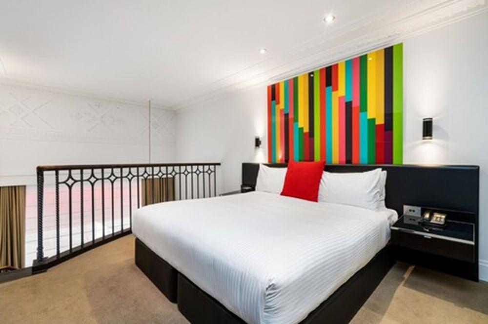 Hotel The Royce Melbourne