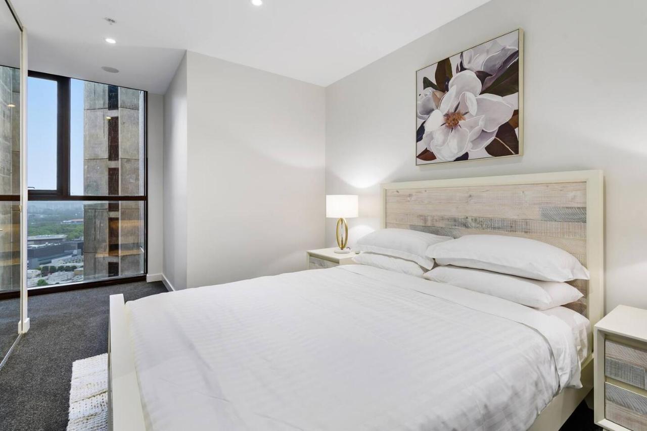 Apartment Slate Skies At Palladium - Urban Lifestyle With Pool