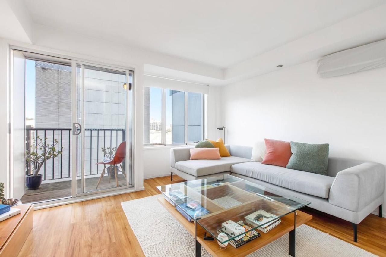 Apartment 'melbourne Chic On Russell' Cosy Living *