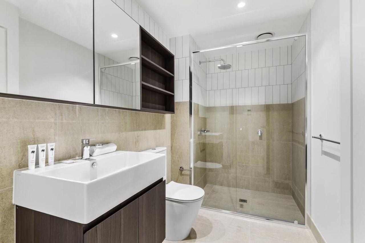 Slate Skies At Palladium - Urban Lifestyle With Pool Apartment